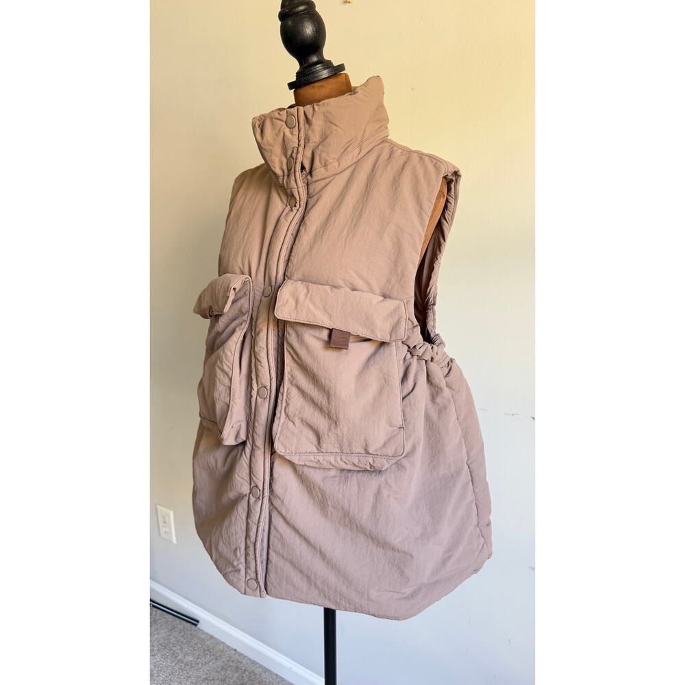 FP Movement Women’s Primaloft Rise Puffer Vest Hickory Brown Size S NWT $168 - Picture 6 of 9